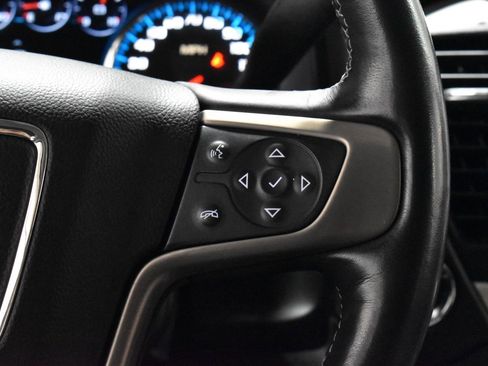 Used 2020 GMC Yukon XL Denali w/ Denali Ultimate Black Edition image 12