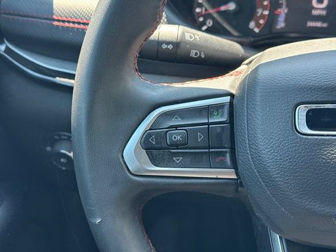 Used 2025 Jeep Compass Trailhawk AWD/4WD image 29