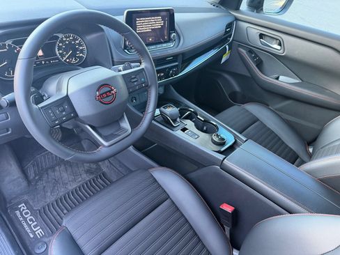 New 2026 Nissan Rogue SV AWD/4WD image 15