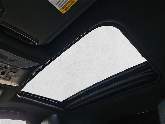 Used 2022 Toyota RAV4 XSE w/ XSE Grade Weather Package AWD/4WD image 15