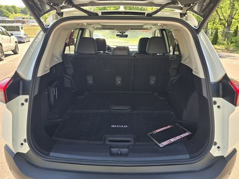 Certified 2023 Nissan Rogue SL w/ SL Premium Package AWD/4WD image 26