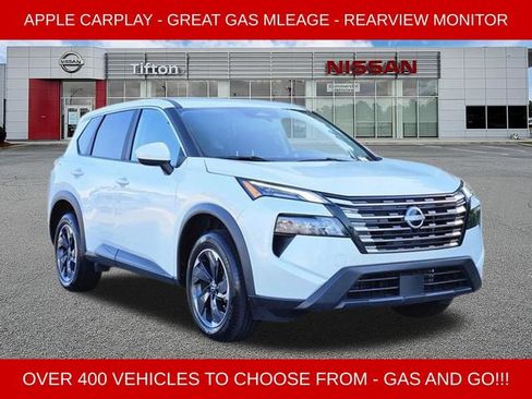 Used 2025 Nissan Rogue SV FWD image 1