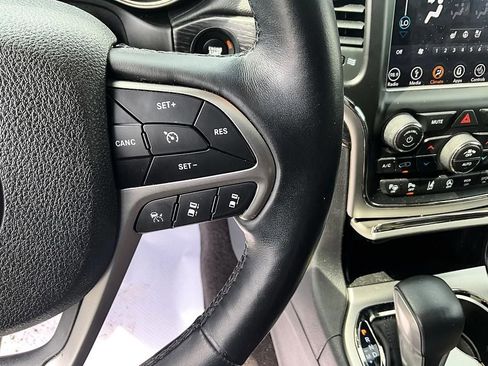 Used 2018 Jeep Grand Cherokee High Altitude AWD/4WD image 31