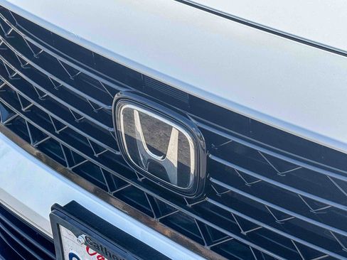 Certified 2025 Honda Accord SE image 10