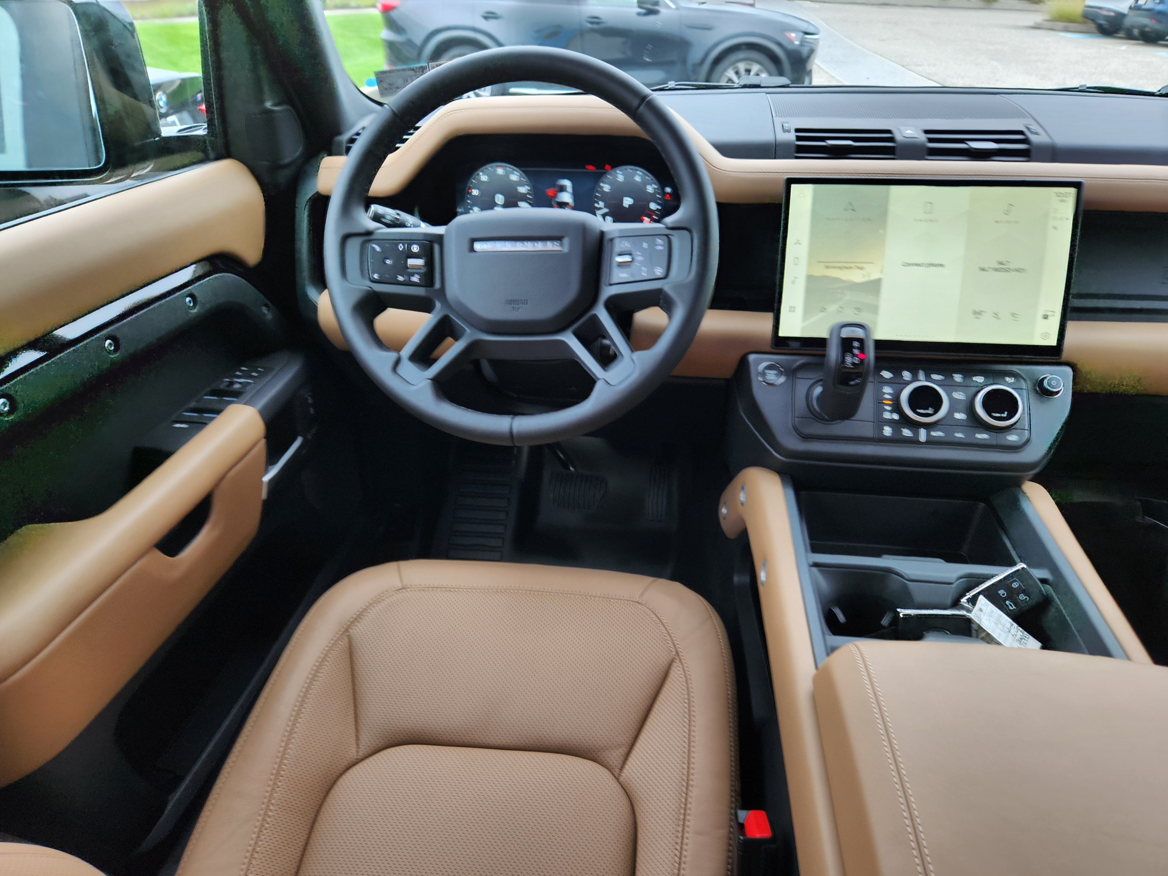 New 2026 Land Rover Defender 110 X-Dynamic SE AWD/4WD image 14
