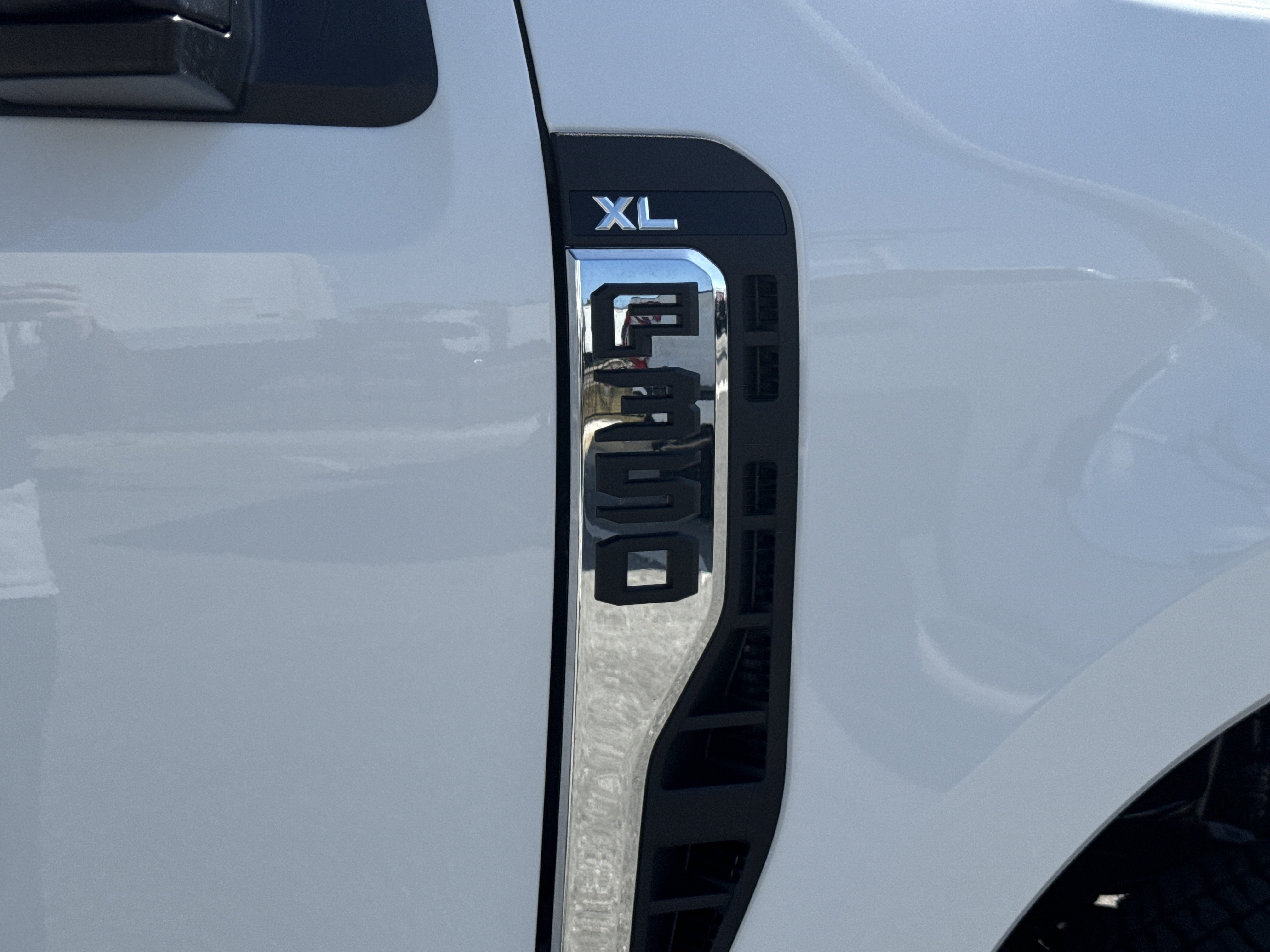 New 2026 Ford F350 XL w/ XL Chrome Package AWD/4WD image 9