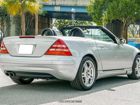 Used 2003 Mercedes-Benz SLK 32 AMG image 8