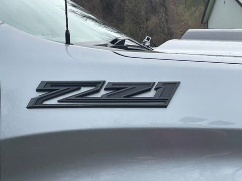 Certified 2025 Chevrolet Silverado 1500 Custom Trail Boss w/ LPO, Dark Essentials Package image 10