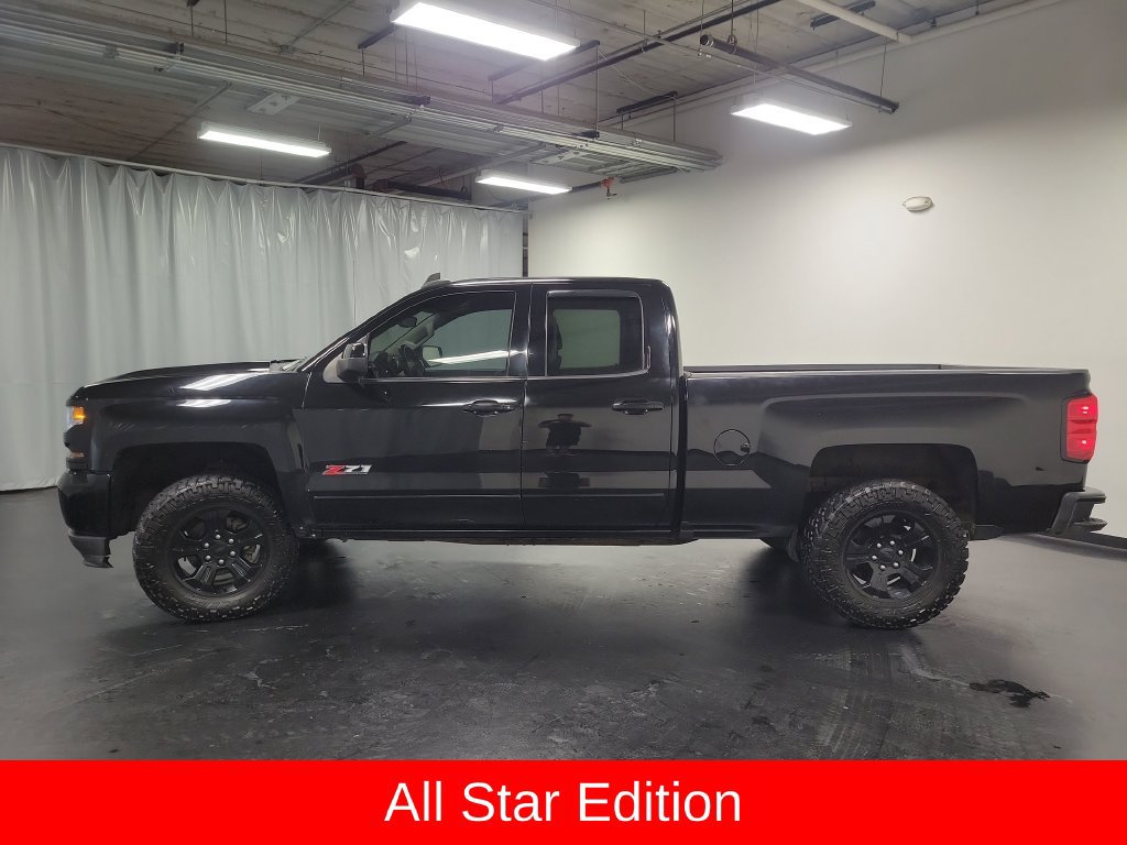 Used 2018 Chevrolet Silverado 1500 LT w/ Midnight Edition AWD/4WD image 6