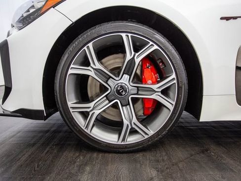 Used 2020 Kia Stinger GT1 image 45