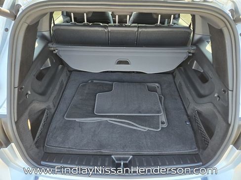 Used 2020 Mercedes-Benz GLB 250 w/ Premium Package image 13