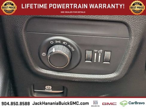 Used 2023 Jeep Grand Cherokee L Laredo AWD/4WD image 27