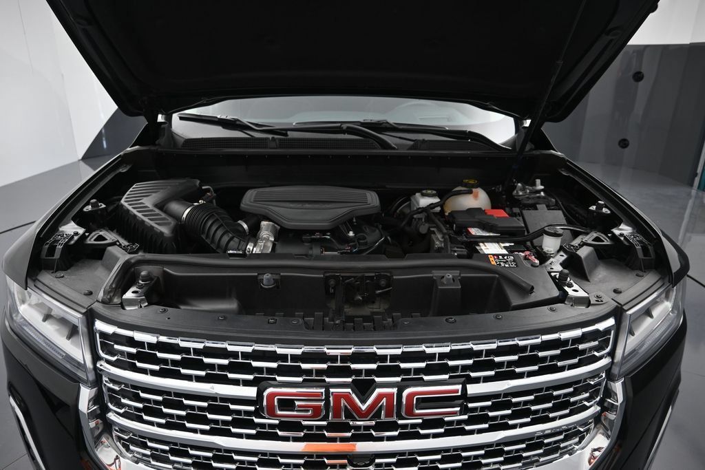 Certified 2023 GMC Acadia Denali w/ Black Diamond Edition FWD image 31