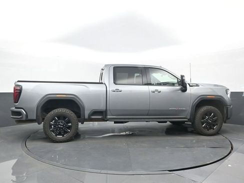 Used 2024 GMC Sierra 2500 AT4 w/ AT4 Premium Plus Package AWD/4WD image 2