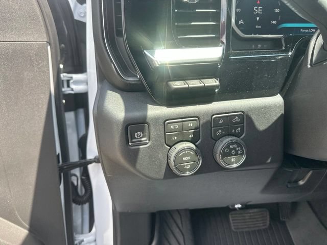 New 2026 Chevrolet Silverado 2500 High Country w/ High Country Premium Package AWD/4WD image 18