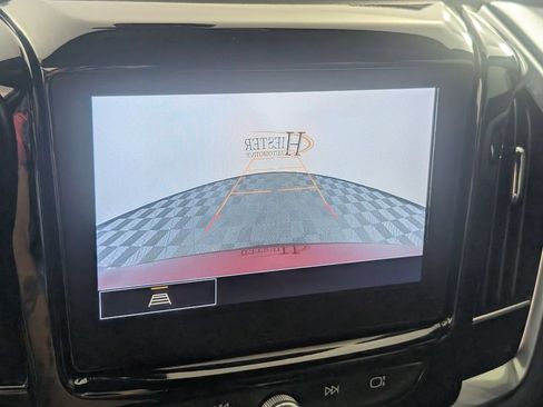 Certified 2023 Chevrolet Traverse LT FWD image 20