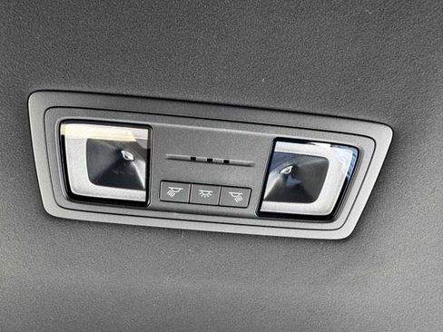Used 2023 Lexus LS 500 w/ Accessory Package (Z2) RWD image 44