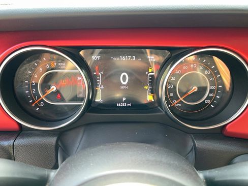 Used 2023 Jeep Gladiator Rubicon w/ LED Lighting Group AWD/4WD image 19