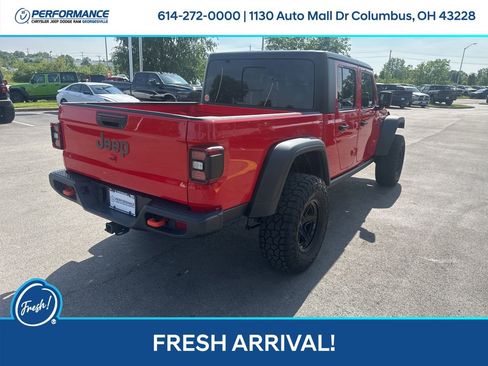 Used 2024 Jeep Gladiator Mojave w/ Technology Group AWD/4WD image 4