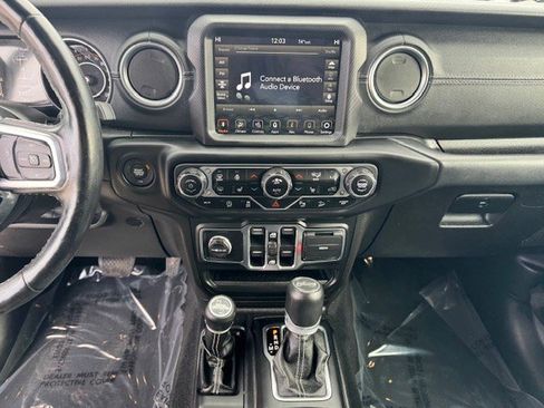 Used 2020 Jeep Wrangler Unlimited Sahara image 17