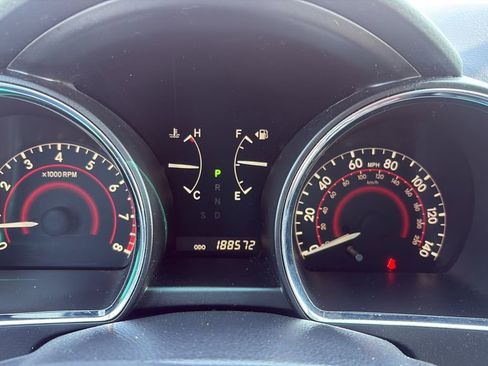 Used 2011 Toyota Highlander Limited w/ Tow Pkg image 12