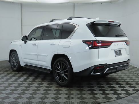 Certified 2024 Lexus LX 600 F Sport image 7