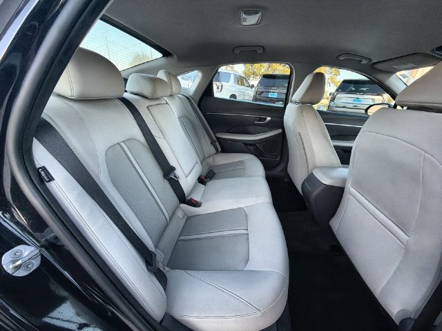 Used 2025 Hyundai Sonata SEL FWD image 25