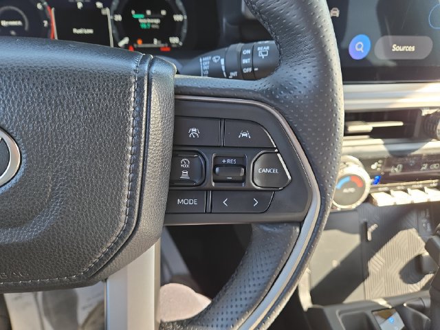 Used 2025 Toyota 4Runner TRD Off-Road Premium AWD/4WD image 20