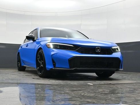 Used 2025 Honda Civic Sport image 25