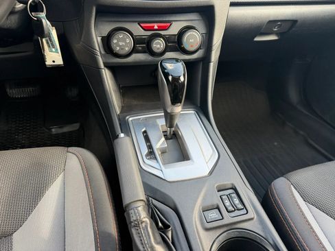 Used 2018 Subaru Crosstrek 2.0i Premium AWD/4WD image 39