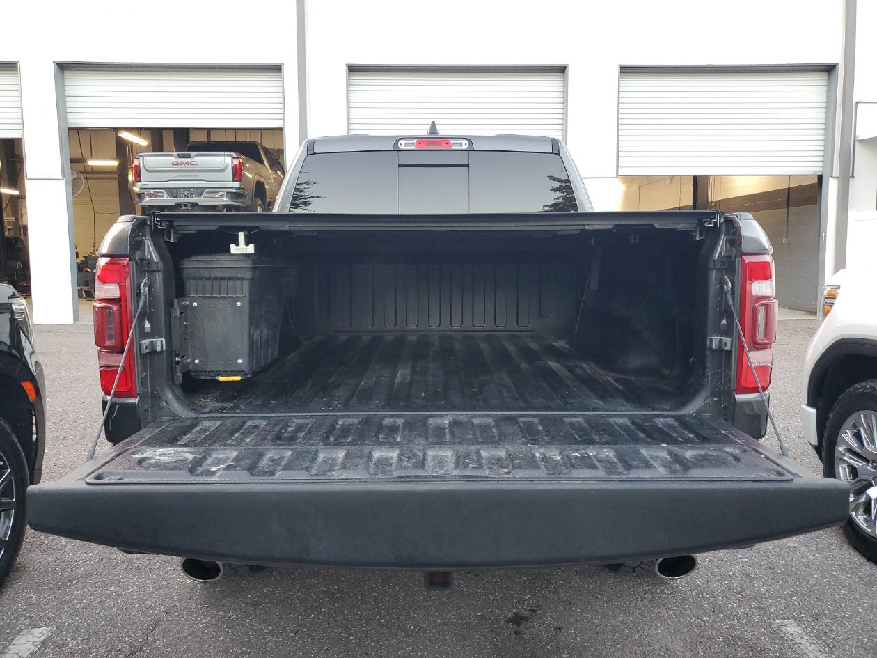 Used 2021 RAM 1500 Laramie w/ Sport Appearance Package AWD/4WD image 9