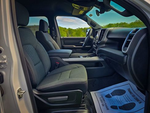 New 2026 RAM 1500 Express AWD/4WD image 34