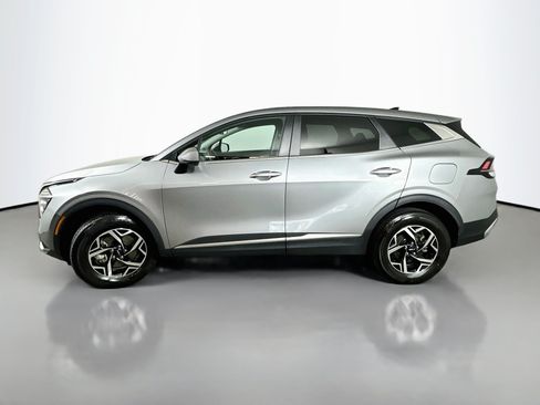 Used 2024 Kia Sportage LX AWD/4WD image 4