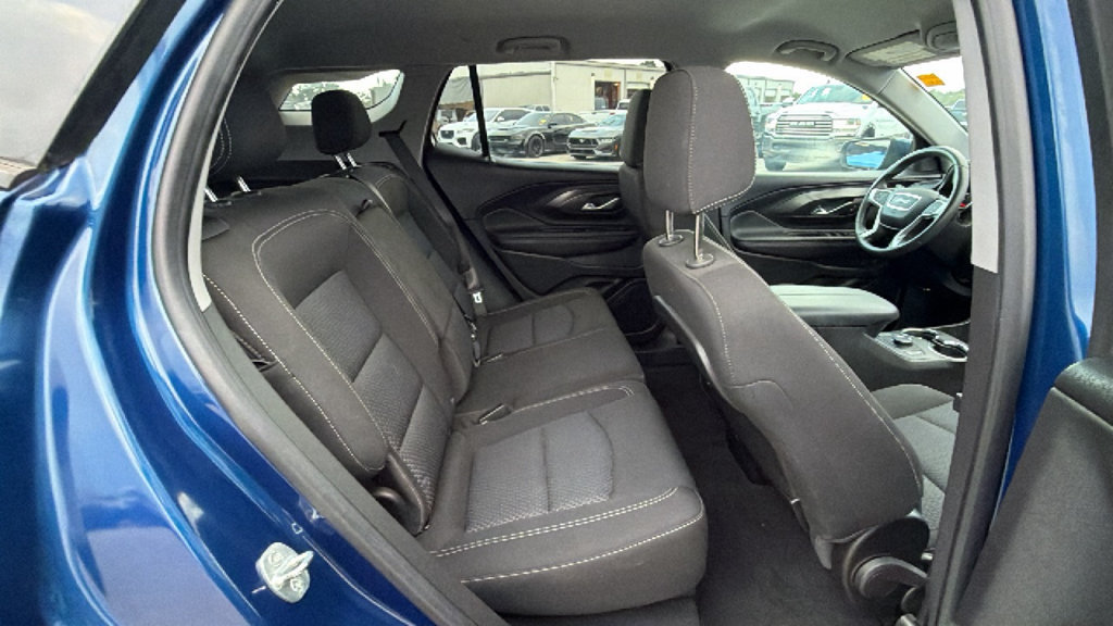 Used 2022 GMC Terrain SLE w/ Driver Convenience Package FWD image 29