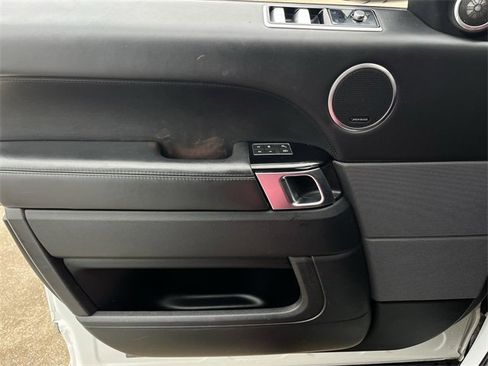 Used 2019 Land Rover Range Rover Sport Supercharged image 26