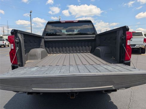 Used 2022 Chevrolet Silverado 1500 LT w/ Z71 Off-Road Package AWD/4WD image 36