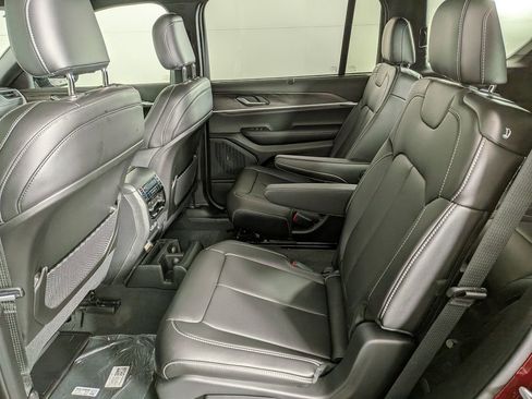 New 2025 Jeep Grand Cherokee L Limited w/ Luxury Tech Group II AWD/4WD image 35