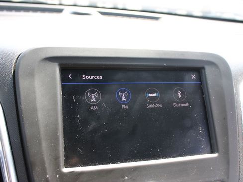 Used 2021 Chevrolet Equinox LT image 29