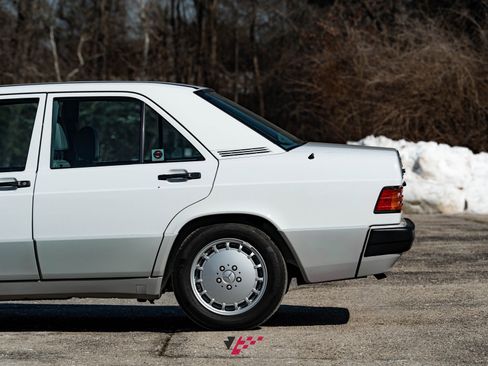 Used 1991 Mercedes-Benz 190 E 2.6 image 17