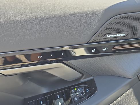 New 2026 BMW 530i xDrive w/ M Sport Package image 19