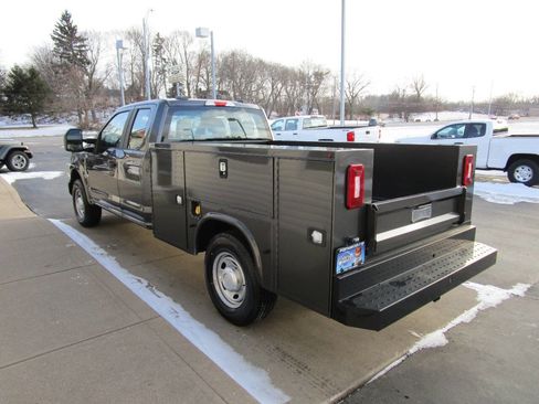 Used 2020 Ford F250 XL image 6