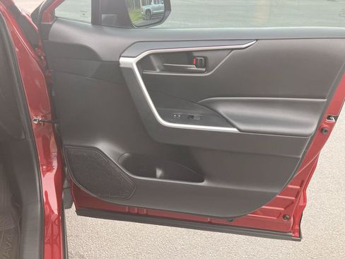 Used 2024 Toyota RAV4 LE FWD image 31