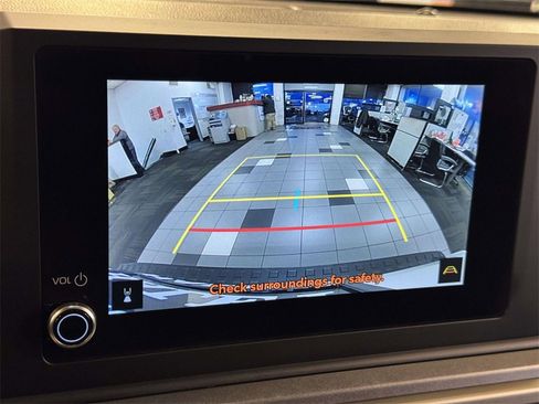 Used 2025 Toyota 4Runner SR5 image 4