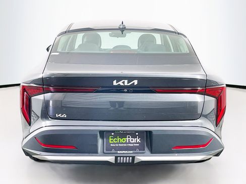Used 2025 Kia K4 LXS image 7