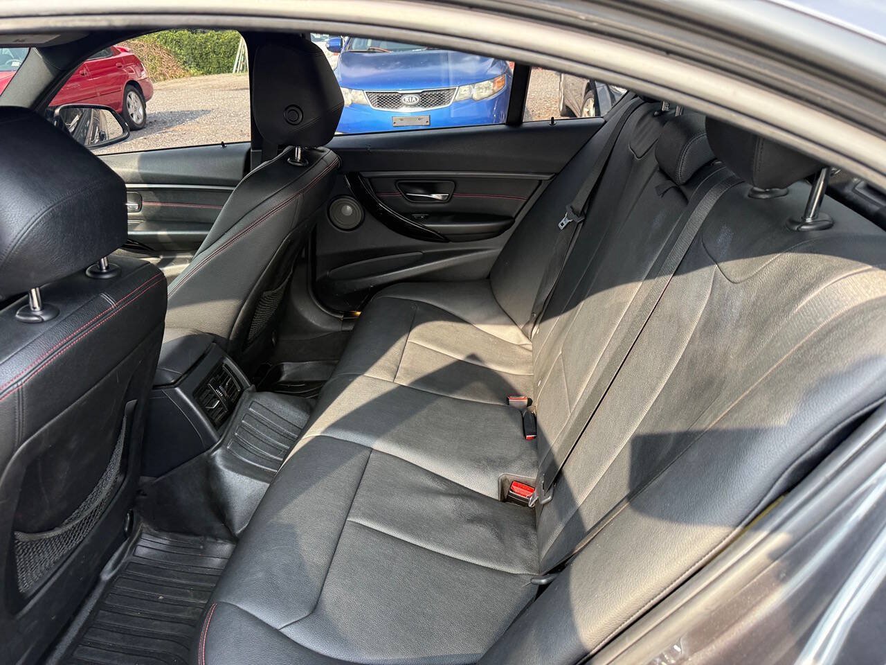 Used 2012 BMW 328i Sedan RWD image 16