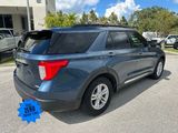 Certified 2020 Ford Explorer XLT image 3