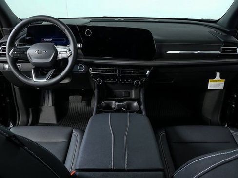 New 2026 Chevrolet Traverse LT w/ Midnight/Sport Edition image 15