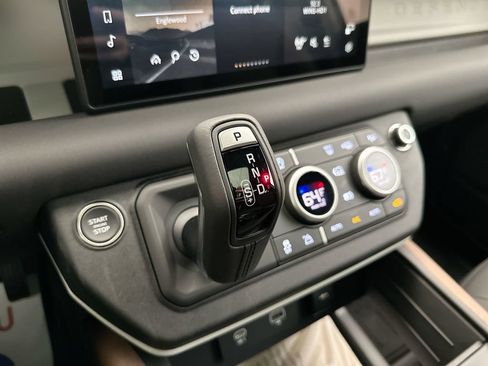 Certified 2024 Land Rover Defender 110 S AWD/4WD image 9