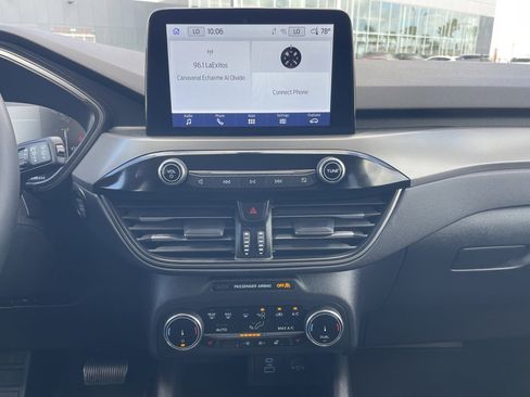 Used 2023 Ford Escape Active image 15