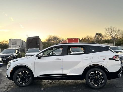 New 2025 Kia Sportage SX image 30